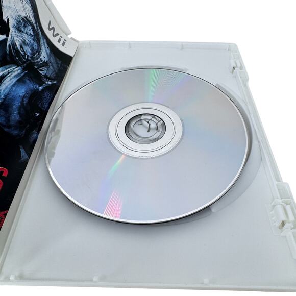 Tenchu: Shadow Assassins (Nintendo Wii 2009) Martial Arts Ubisoft Video Game CIB - Picture 5 of 5